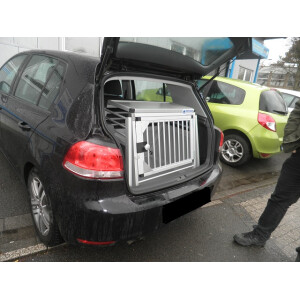 Hundebox/ Einzelbox für VW Golf 6 (Sonderbau 105)