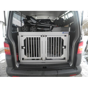 Hundebox/ Doppelbox für VW T5 Bus Caravelle...