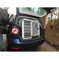 Hundebox/ Einzelbox für VW Golf 6 Plus mit Ladeboden (Sonderbau 109)