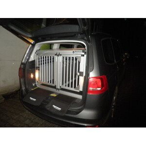 Individuelle Hundetransportbox/ Doppelbox für VW...