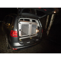 Individuelle Hundetransportbox/ Doppelbox für VW Sharan 2. Generation 7- Sitzer (Individualbau 20)