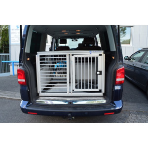 Individuelle Hundetransportbox/ Doppelbox für VW T5 Bus Multivan (Individualbau 11)