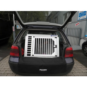Hundebox/ Einzelbox f&uuml;r VW Golf 4 (Sonderbau 55)