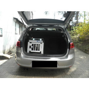 Hundebox/ Einzelbox für VW Golf 7 (Sonderbau 159)