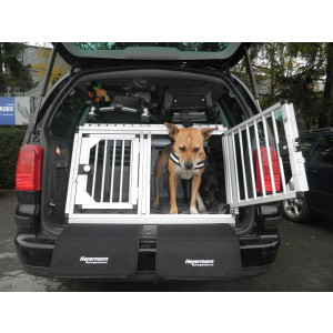 Individuelle Hundetransportbox/ Doppelbox für VW Sharan 1 (Individualbau 21)