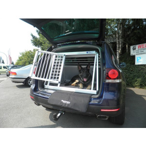 Hundebox/ Einzelbox für VW Touareg 1 (Sonderbau 168)