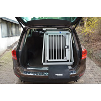 Hundebox/ Einzelbox für Dacia - Heyermann Hundeboxen