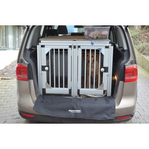 Hundebox/ Doppelbox f&uuml;r VW Touran 1 (5-Sitzer)...