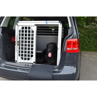 Hundebox/ Einzelbox für VW Touran 1 (5-Sitzer) ohne variablen Ladeboden (Sonderbau 145)