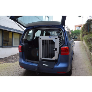 Hundebox/ Einzelbox f&uuml;r VW Touran 1 (5-Sitzer)...