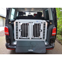 Individuelle Hundetransportbox/ Doppelbox für VW T5 Bus Multivan (Individualbau 31)