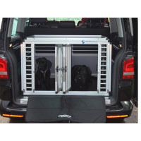 Individuelle Hundetransportbox/ Doppelbox für VW T5 Bus Multivan (Individualbau 31)