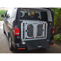 Individuelle Hundetransportbox/ Doppelbox für VW T5 Bus Multivan (Individualbau 31)
