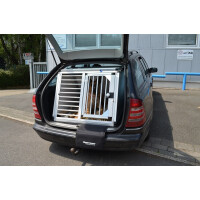 Individuele Hundebox/ Einzelbox für Mercedes C-Klasse S203 (Individualbau 32)
