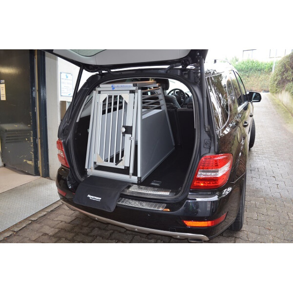 Hundebox/ Einzelbox für Mercedes M-Klasse W164 (Sonderbau 190)