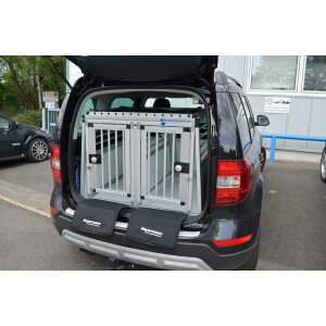 Individuelle Hundetransportbox/ Doppelbox für Skoda Yeti mit variablen Ladeboden (Individualbau 46)