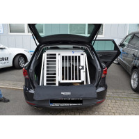 Hundebox /Einzelbox für Seat Leon ST 3. Generation mit unebenen Ladeboden (Sonderbau 214)