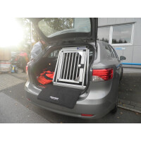 Hundebox/ Einzelbox für Toyota Avensis 3. Generation Typ T27 Kombi (Sonderbau 216)