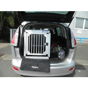 Hundebox/ Einzelbox für Mazda 5 Typ CR (Sonderbau 242)