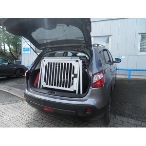 Hundebox/ Einzelbox für Nissan Qashqai J10 (Sonderbau 252)