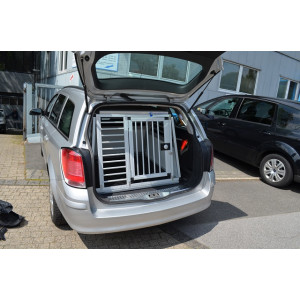 Hundebox/ Einzelbox f&uuml;r Opel Astra H Caravan...
