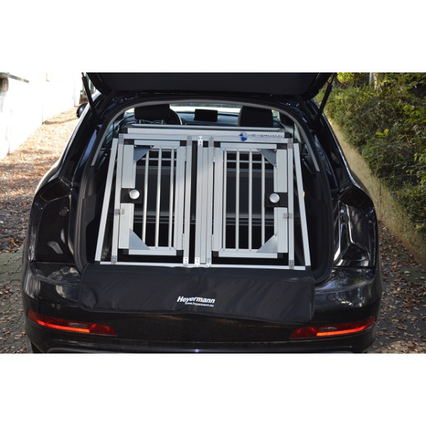 Individuelle Hundetransportbox/  Doppelbox für Audi Q3 8U und Audi Q3 F3 mit ebenen Ladeboden (Individualbau 51)
