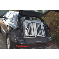 Individuelle Hundetransportbox/  Doppelbox für Audi Q3 8U und Audi Q3 F3 mit ebenen Ladeboden (Individualbau 51)