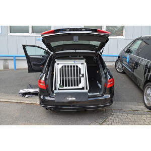 Hundebox/ Einzelbox für Audi A4 Avant B8 (Sonderbau 281)