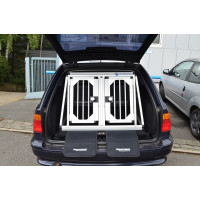 Hundebox/ Doppelbox für BMW 5er Touring E39 mit ausziehbaren Ladeboden (Sonderbau 286)