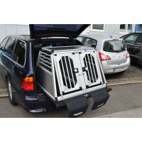 Hundebox/ Doppelbox für BMW 5er Touring E39 mit ausziehbaren Ladeboden (Sonderbau 286)