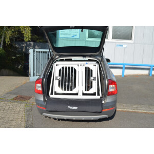 Individuelle Hundetransportbox/ Doppelbox für Skoda...