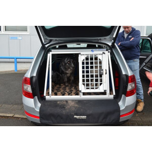 Hundetransportbox/ Einzelbox für Skoda Octavia 3...