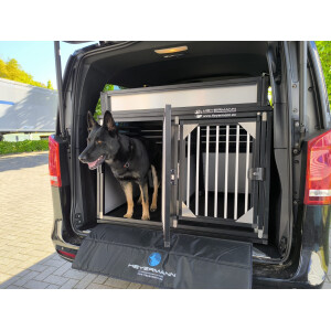 Doppel-Hundebox, maßgeschneidert für die Mercedes V-Klasse (W447) – Maximale Sicherheit und Bequemlichkeit