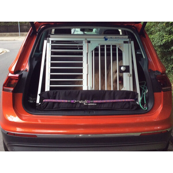 Hundebox/ Einzelbox für VW Tiguan 2. Generation mit ebenen variablen Ladeboden (Sonderbau 365)