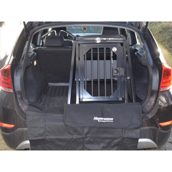 Hundebox/ Einzelbox für BMW X1 (Sonderbau 44 Schwarz,Schwarz,Schwarz & Schwarze Nieten)