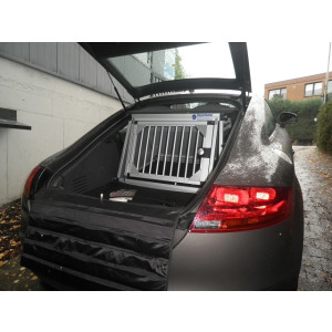 Hundebox/ Einzelbox für Audi TT 8J (Sonderbau 132)