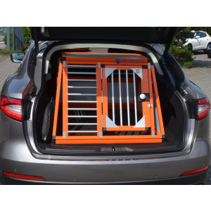Hundetransportbox/ Einzelbox für Maserati Levante (Sonderbau 390)