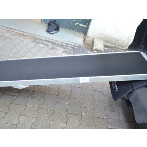 Aluminium Hunderampe/ Einstiegshilfe (Sehr stabil, Breite 50 cm x Länge 238 cm x Dicke 4,5 cm)