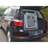 Hundebox/ Einzelbox für VW Tiguan mit variablen Ladeboden (Sonderbau 59)