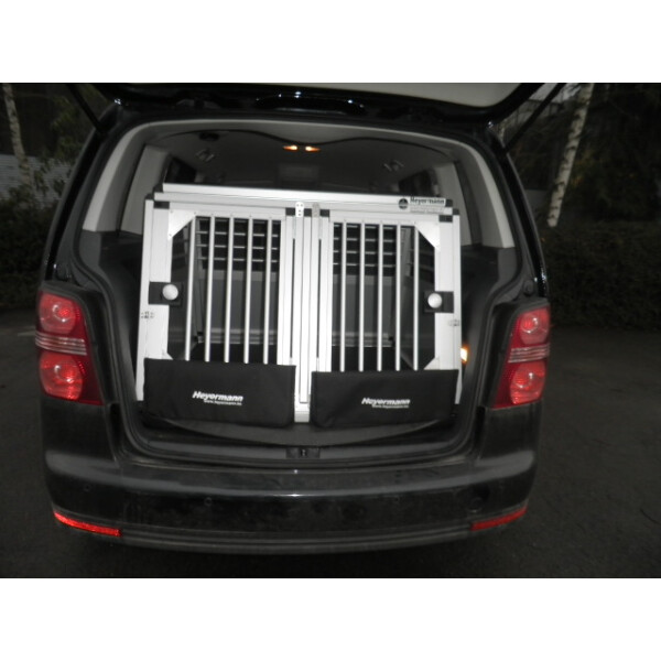 Hundebox/ Doppelbox für VW Touran 1 (5-Sitzer) mit variablen Ladeboden (Sonderbau 61)