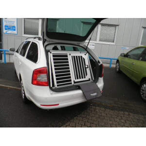 Hundebox/ Einzelbox für Skoda Octavia 2 Combi mit...