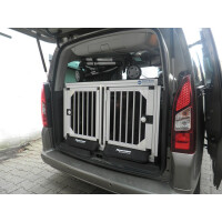 Hundebox/ Doppelbox für Mercedes Viano (Sonderbau 192)