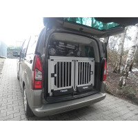 Hundebox/ Doppelbox für Mercedes Viano (Sonderbau 192)