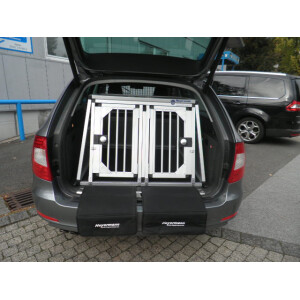 Hundebox/ Doppelbox für Skoda Fabia 2 Combi mit...