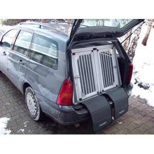 Hundebox/Doppelbox für Ford Focus Turnier 1....