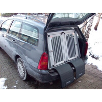 Hundebox/Doppelbox für Ford Focus Turnier 1. Generation (Sonderbau 64)