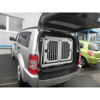 Hundebox/Doppelbox für Dodge Nitro (Sonderbau 82)