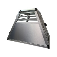 Seitenansicht der Cooper 58 Hundebox aus Aluminium mit Schrägung für die Rücksitzbank