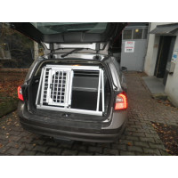 Hundebox/ Einzelbox für Volvo V70 Typ 24 (Sonderbau 32)