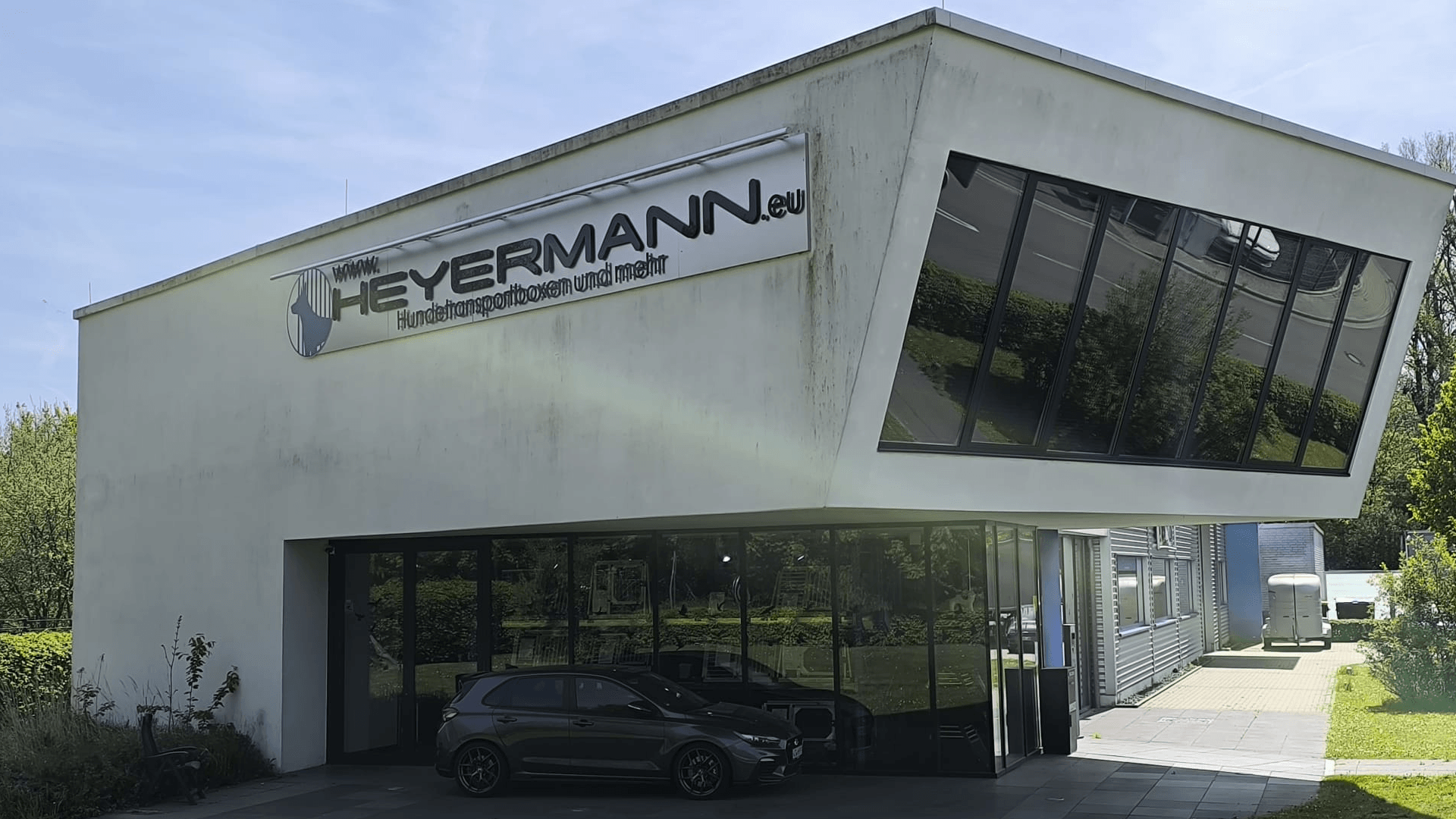 Willkommen bei Heyermann Hundeboxen in Schwerte